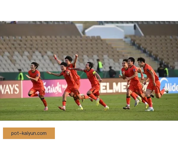 中超比赛回看呈现精彩时刻，球队表现各异状态引人关注