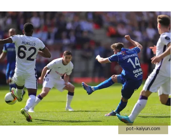 拉什福德进攻效率持续提升，数据表现引人关注