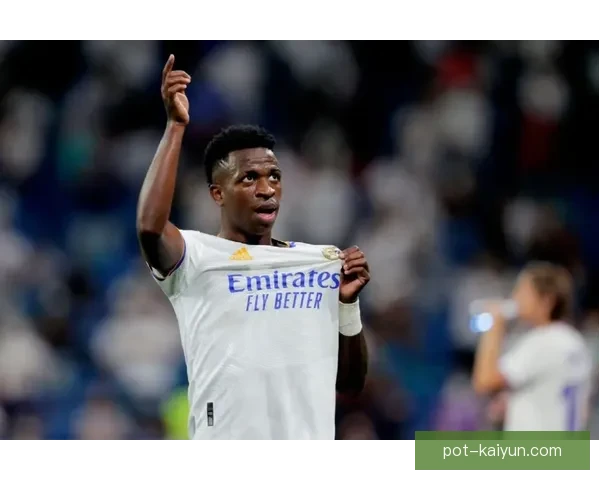 内马尔与维尼修斯合作表现稳健，进攻端持续提升